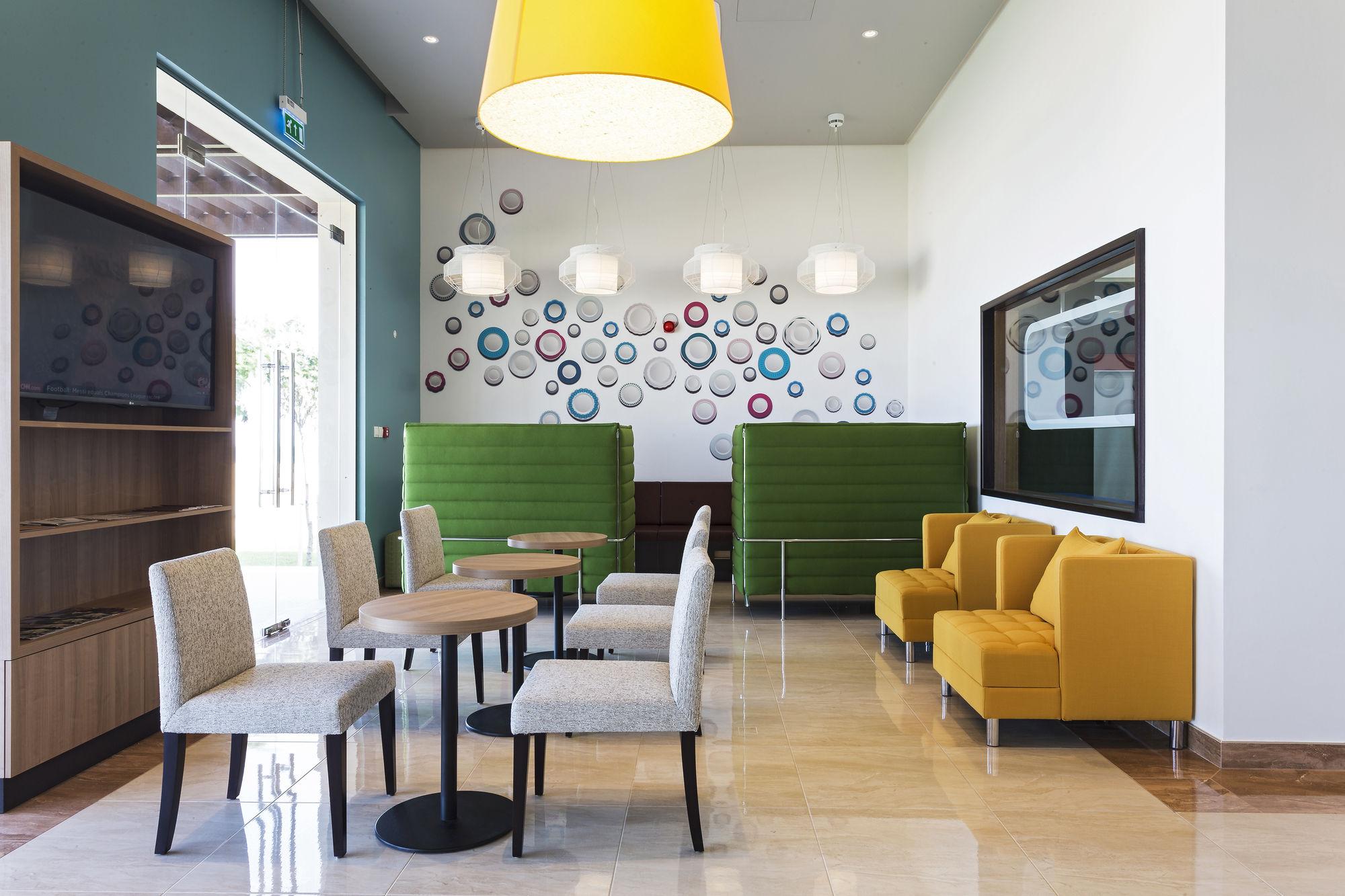 Отель Park By Radisson And 4*