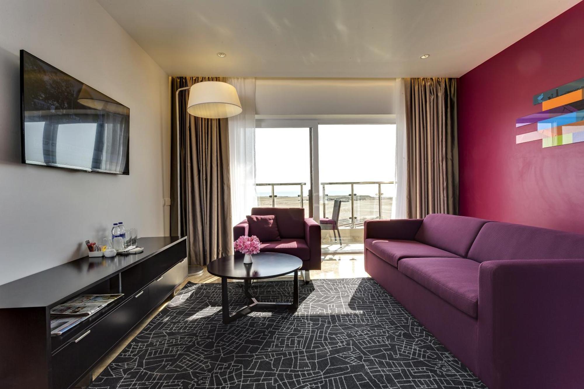 Park By Radisson And Отель 4*